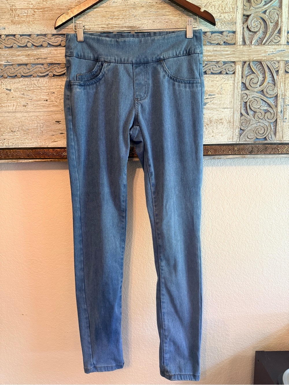 Women's Pull-On Jeggings in Medium Blue Wash